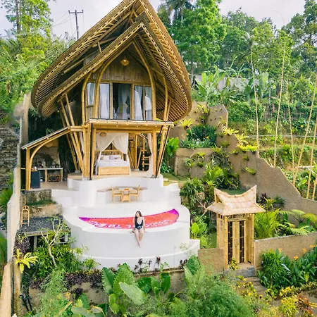 Danaswari Bali Bamboo House Villa
