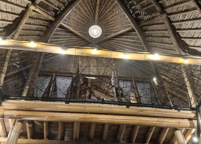 Danaswari Bali Bamboo House Holiday home Selat