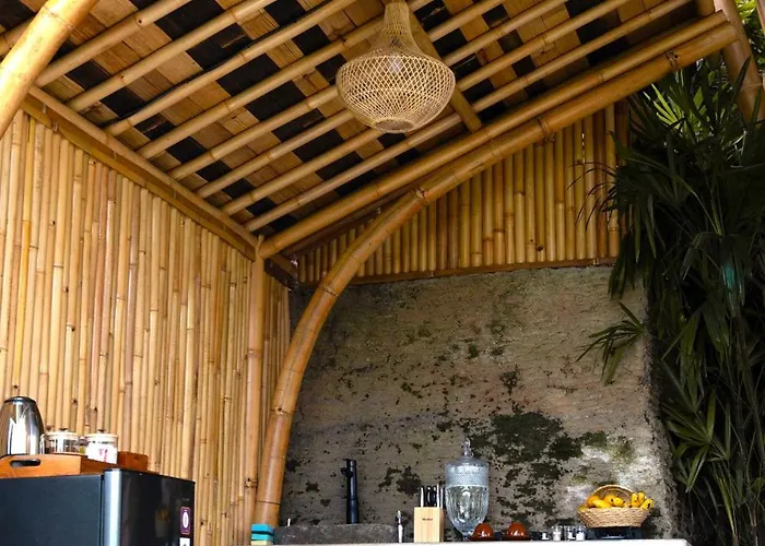 Danaswari Bali Bamboo House Holiday home Selat