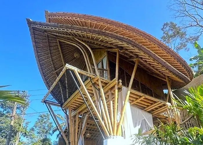 Danaswari Bali Bamboo House Selat
